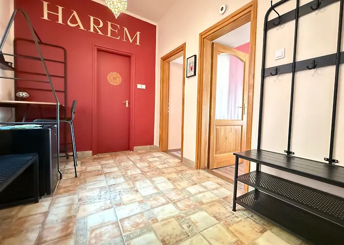 Harem Romantic アパート